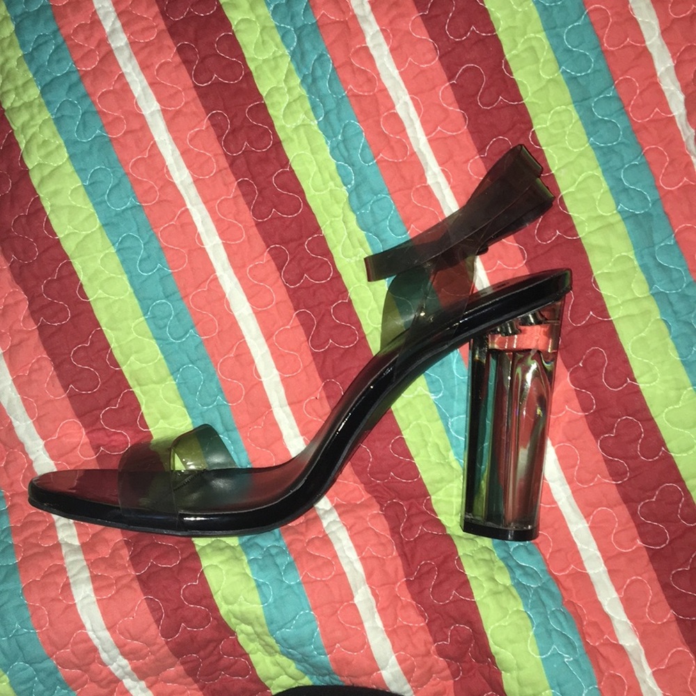 Heels - Picture 3 of 5